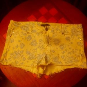 Women's  Forever 21 shorts size 30.